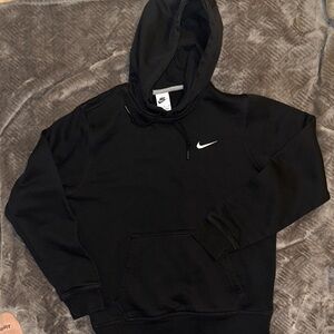 Nike Men's Black Pullover Hoodie